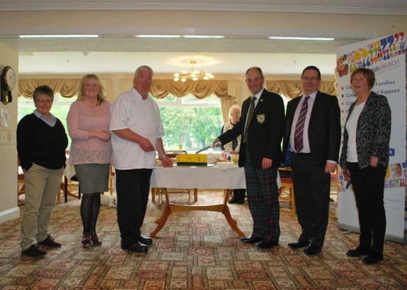 Golf Club Brings Power To The People Of Oversteps