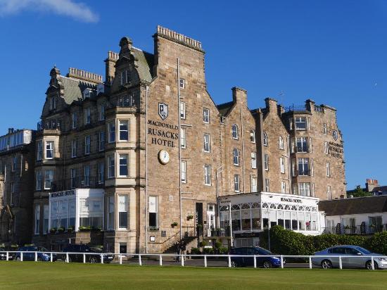 St Andrews Hotel Names Room After Top Scottish Golfer