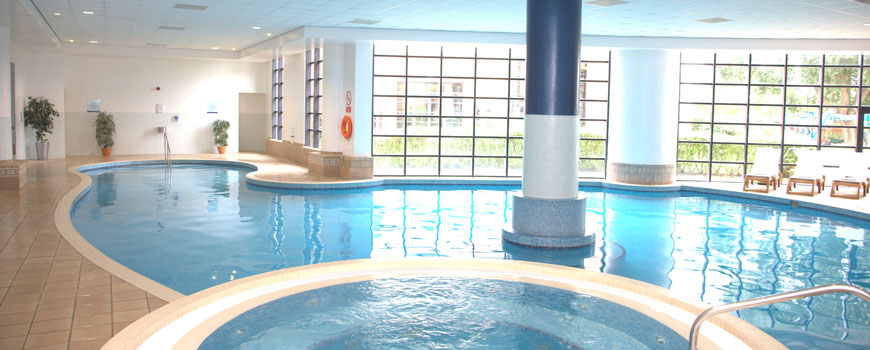 Crowne Plaza Five Lakes